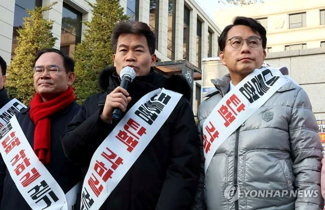 태진아, 전한길과의 논란 속 충격적인 법적 대응 예고