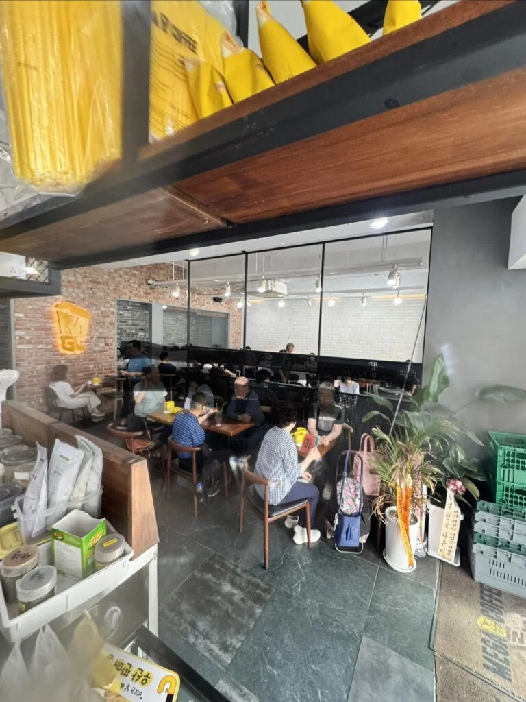 부산진구 부전동 메가커피 매장 사진 1