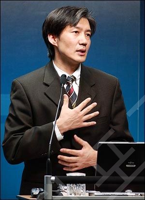 조국 혁신당의 합당 압박, 민주당을 흔들다